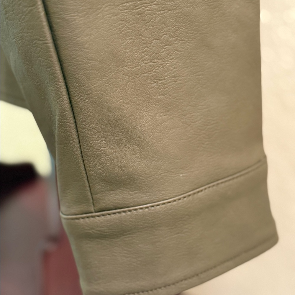 Novamen Jacket - Large - Picture 8 of 10
